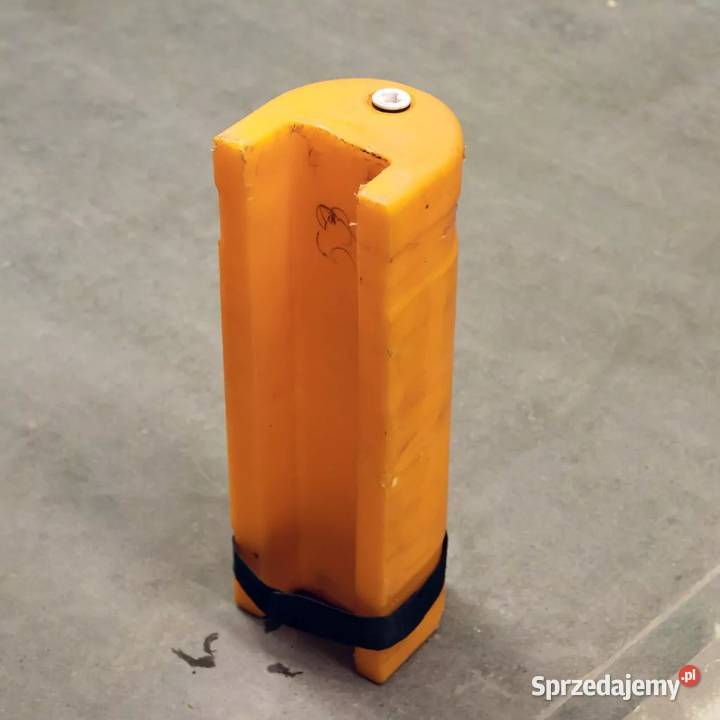 Odbojnica czołowa słupów regałowych H47 Tworzywo podkarpackie Chmielów sprzedam