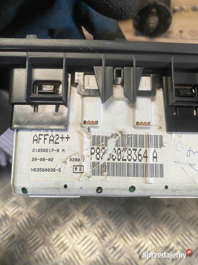 Wyświetlacz Renault Clio II 216562178A Ostrów Wielkopolski