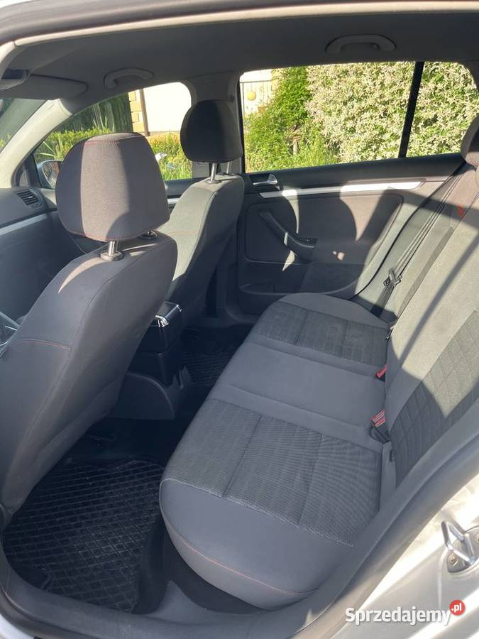 Volkswagen Golf V Malinówka