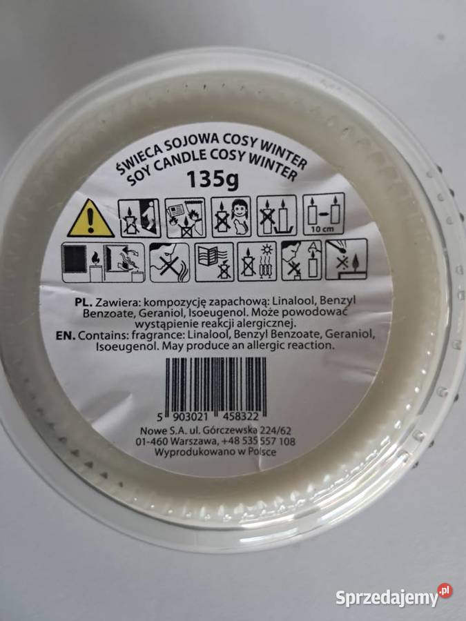 nowa świeczka Cosy Winter pachnąca szafa 135 g
