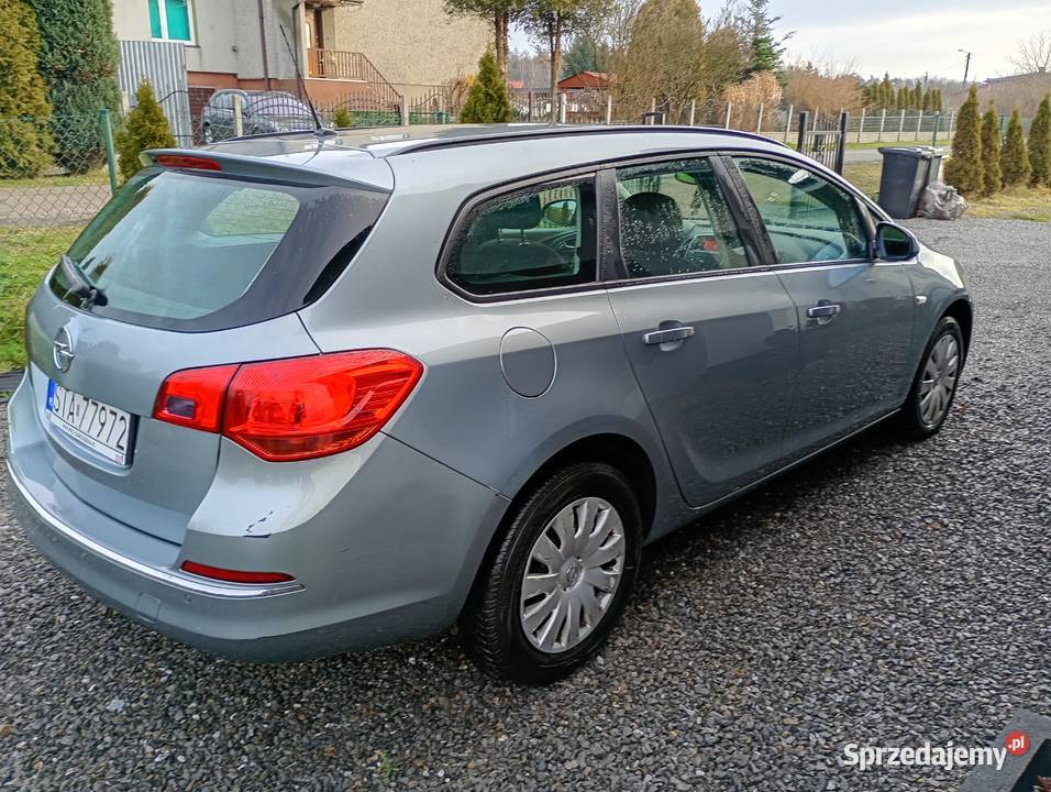 Opel astra j 17 CDTI sports tourer 1700cm3 Rybnik