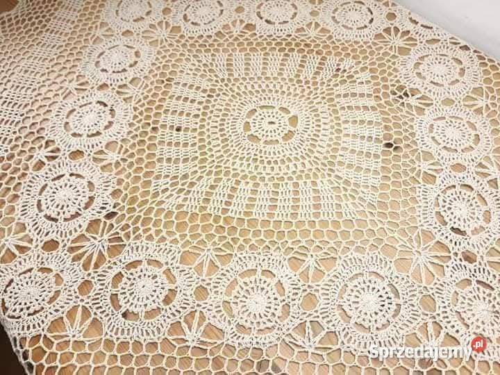 Obrus szydełko 110x110 Alwernia