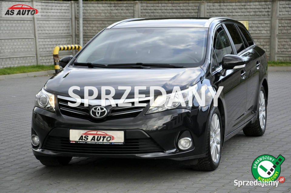 Toyota Avensis 18VVTi 147 isofix Węgrów