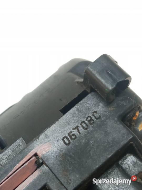 ZAMEK DRZWI LEWY PRZÓD LEWY PRZÓD LIFT Renault