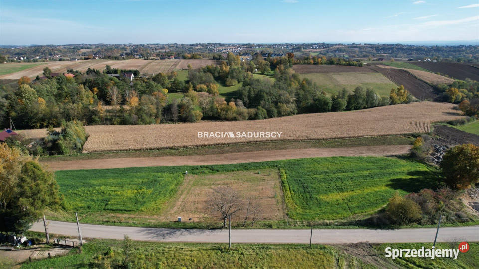 sprzedaży działki 1200m2 Kocmyrzów