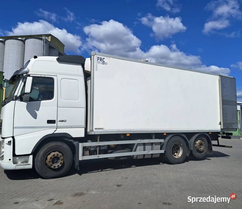 Samochód chłodnia marki VOLVO