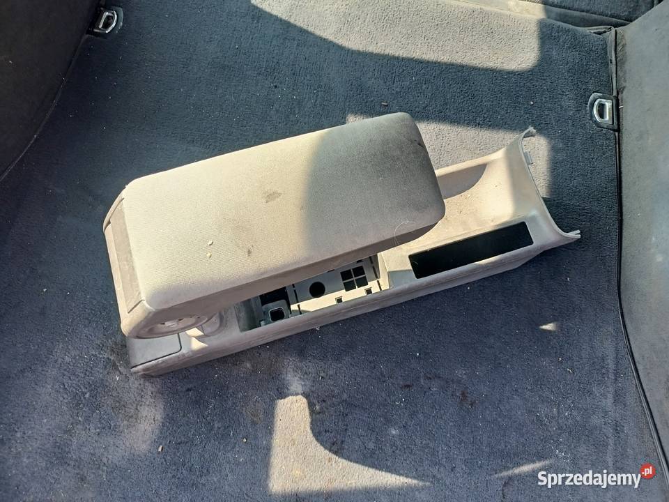 Podłokietnik Audi A4 B5 a13 Myszków