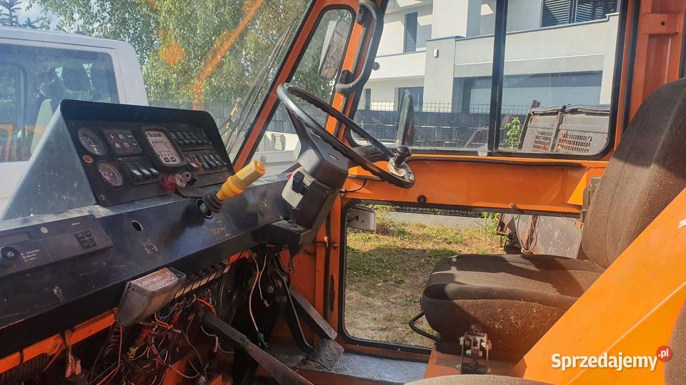 Zamiatarka uliczna Scarab Minnor 05 18D automatyczna łódzkie