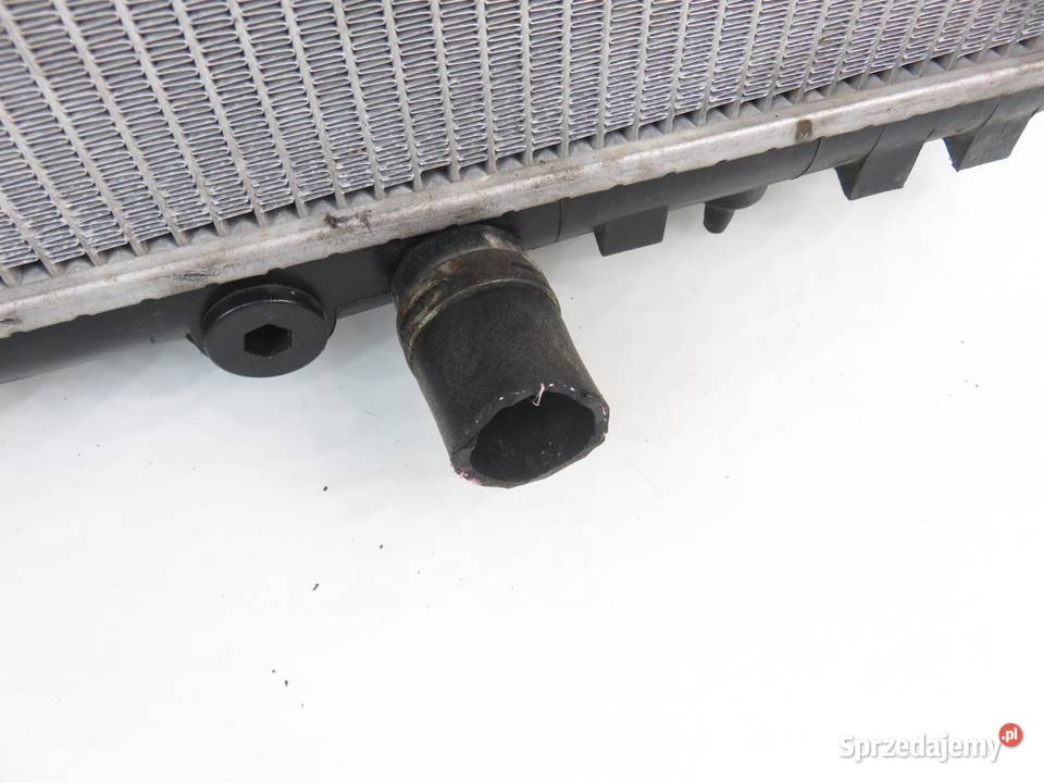 CHŁODNICA WODY PEUGEOT 407 16 HDi osobowe Chłodnie wody małopolskie