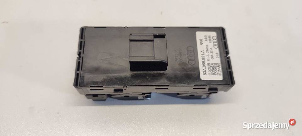 AUDI Q3 83A PRZEŁĄCZNIK SZYB 83A959851C