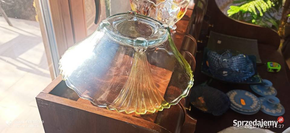 Misa Patera na 4 nóżkach owocarka szkło pomorskie Gdańsk