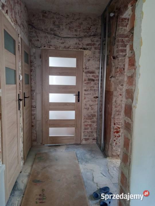 Usługi remontowe zabudowy płytki panele Kompleksowe usługi budowlane