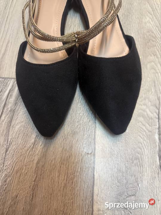 4243 Czarne bogato zdobione baleriny wieczorowe 27cm Kraków