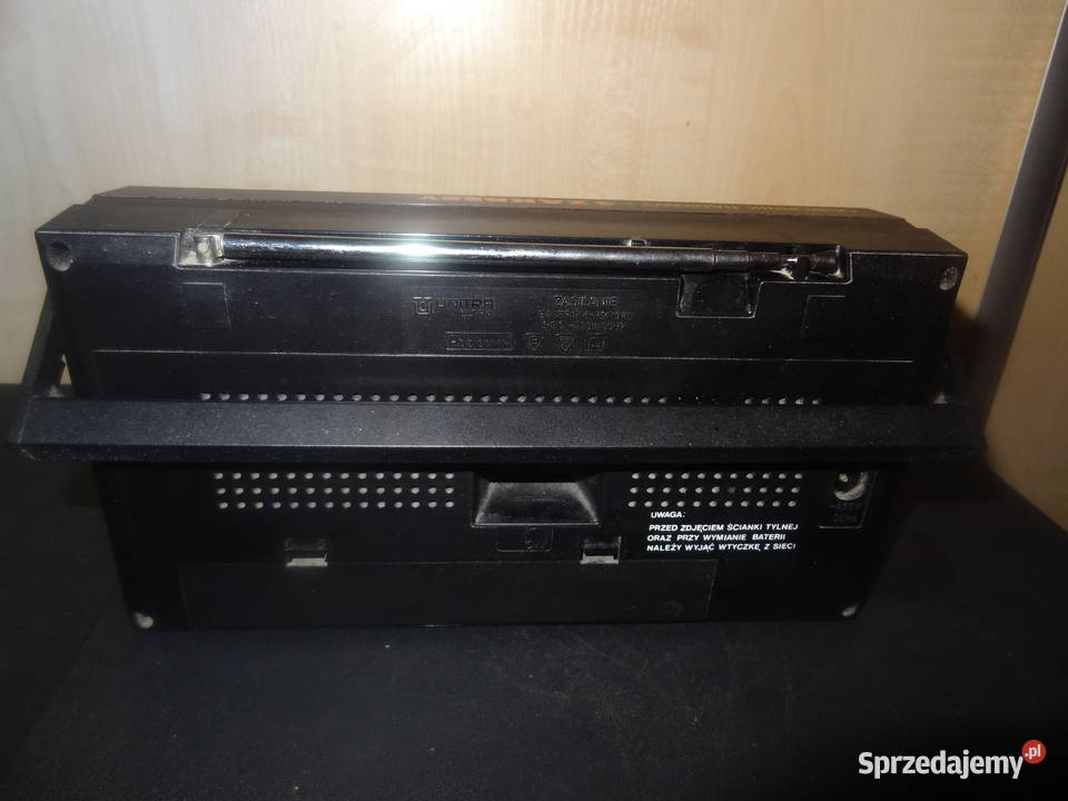 Radioodbiornik TOLA R615