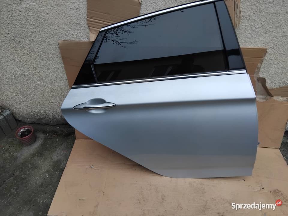 Hyundai i40 kombi drzwi przednie lewe prawe wielkopolskie Mosina