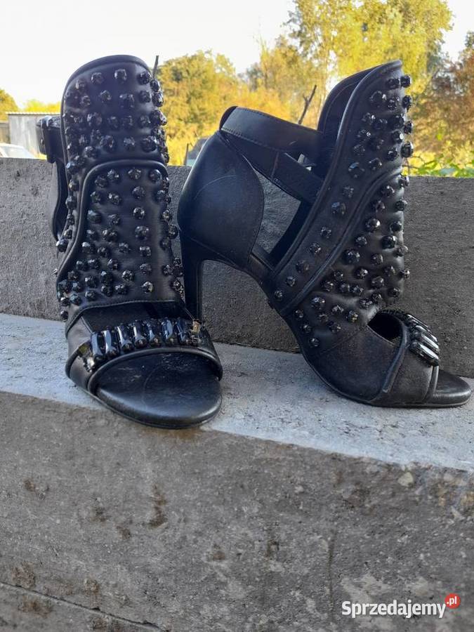 Sprzedam buty szpilki Józefów