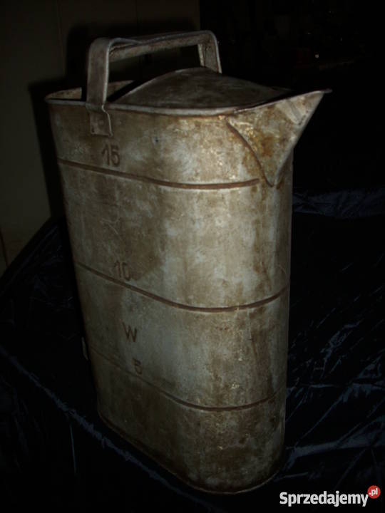 Zabytkowa nalewarka do paliwaWehrmacht Ursus Barlinek