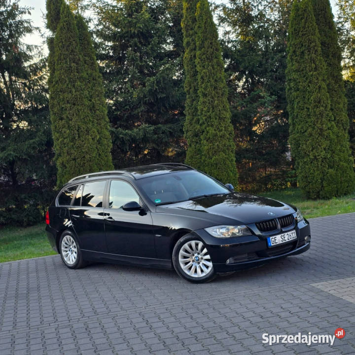 BMW 320 BMW Seria 3 E90E91E92E93 20 Benzyna 150 światła przeciwmgielne Ostrów Mazowiecka