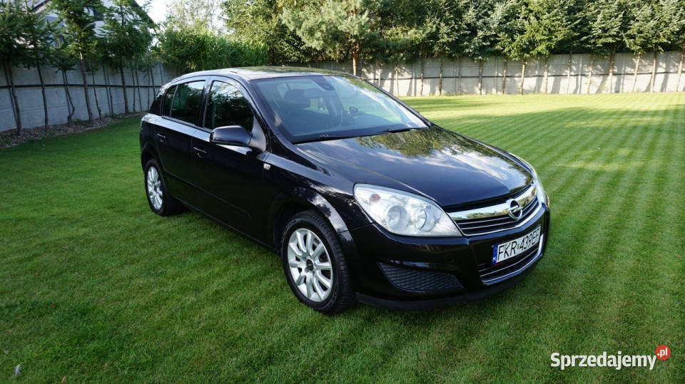 Opel Astra zarejestrowany ubezpieczony Gwarancja VAT marża Astra lubuskie Zielona Góra