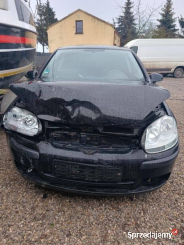 Sprzedam Golf V uszkodzony Kutno