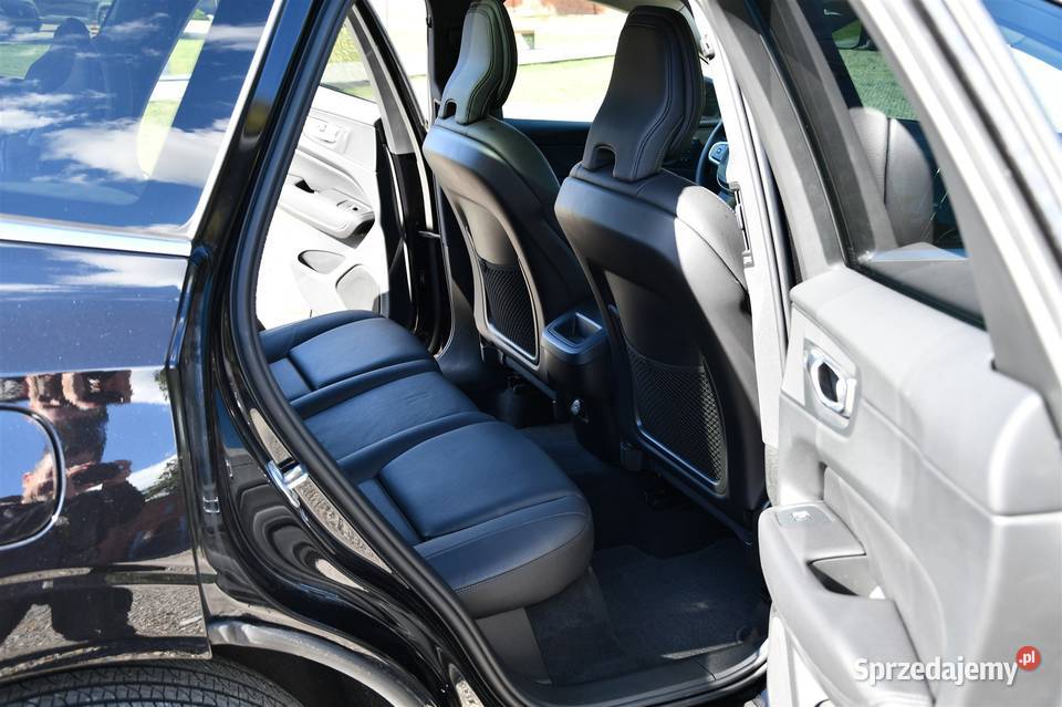 Volvo XC 60 Volvo XC60 Mild Hybrid 4x4 250 20 1969cm3 XC 60 Olsztyn