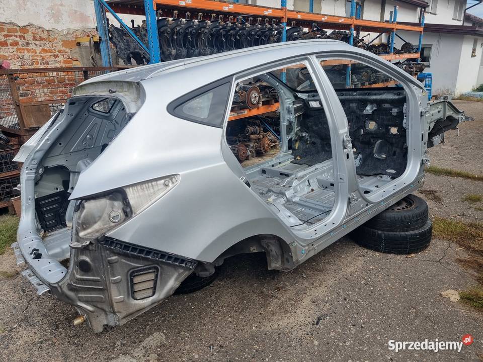 PRAWY BOK RAH 9P HYUNDAI IX 35 sprzedam