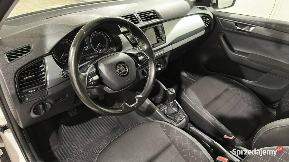 koda Fabia SKODA Fabia Combi 10 MPI 44kW światła LED Fabia