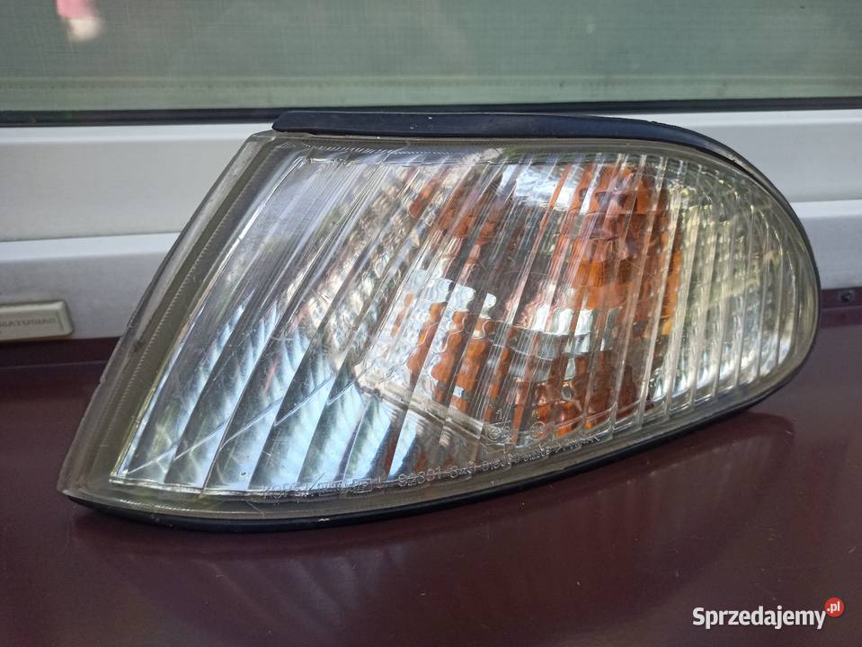 Hyundai Sonata II 2 kierunkowskaz kierunek osobowe Sieradz