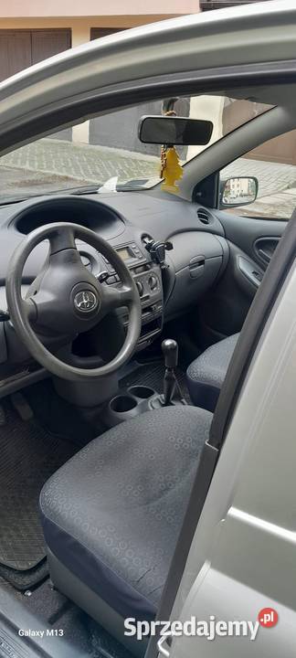 Toyota yaris I 14 75KM śląskie