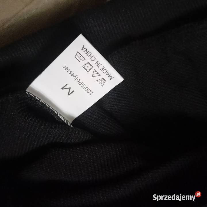 Czarna bluza BASIC M L gładka bez kaptura 100 wielkopolskie Weronikopole