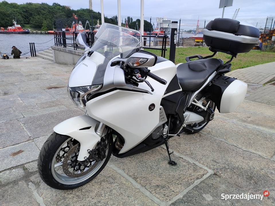 Honda VFR 1200F Gdańsk sprzedam