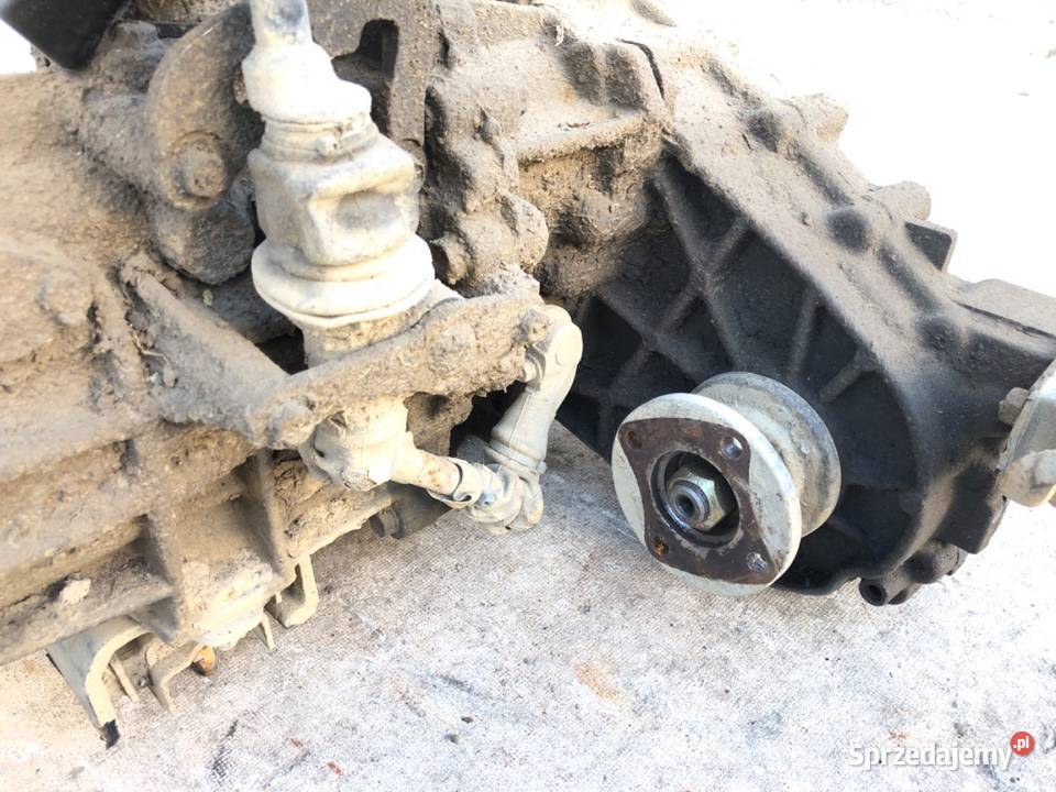 SKRZYNIA BIEGÓW FORD MAVERICK 24 124 9398 osobowe Skrzyni biegów