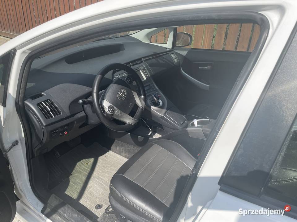 Toyota Prius 18 hybryda bezwypadkowy Warszawa
