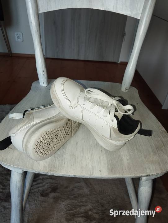 Buty dziecięce Adidas skóra rozmiar 29 dolnośląskie Lubin sprzedam