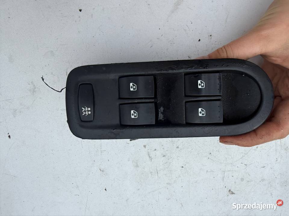 Przełącznik szyb Renault Megane Scenic II osobowe wielkopolskie Ostrów Wielkopolski sprzedam