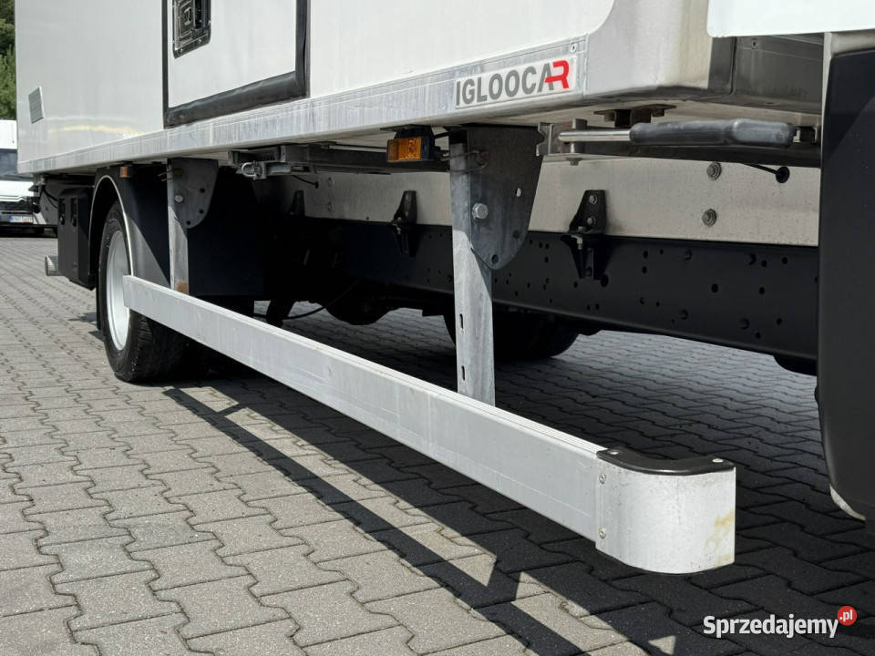 Iveco Daily 50C15 V Izoterma 10Palet Winda Drzwi nieuszkodzony Widełki