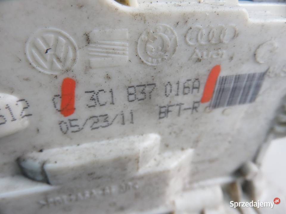 ZAMEK PRAWY PRZEDNI VW PASSAT B6 Variant 3C5 osobowe