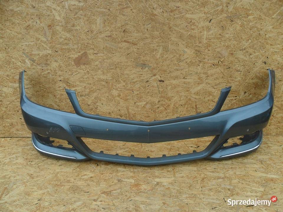 Mercedes CKlasse W204 2006 2007 2008 zderzak