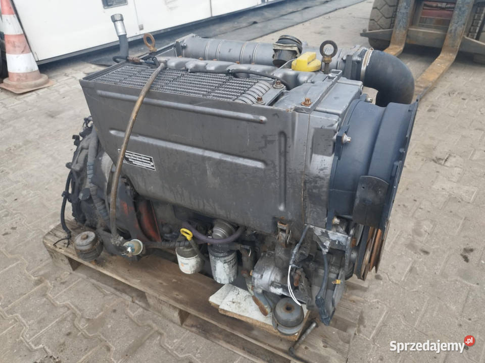 Silnik Deutz F4L 1011 4 cylindrowy Strzyżew