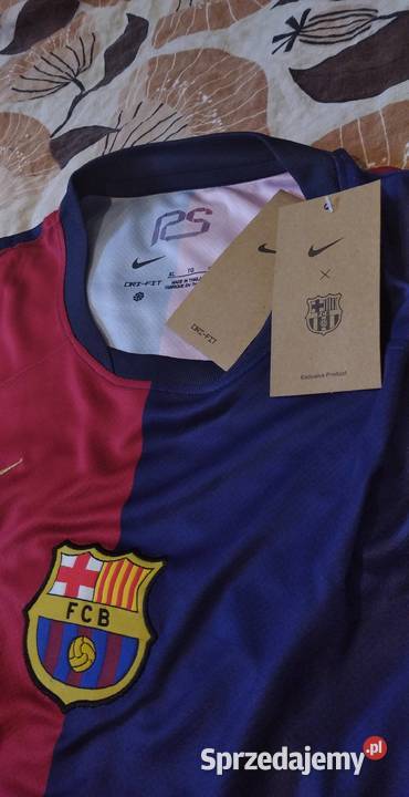 FC Barcelona 202425 nowa koszulka L pilna Rozmiar L Odzież sportowa sprzedam