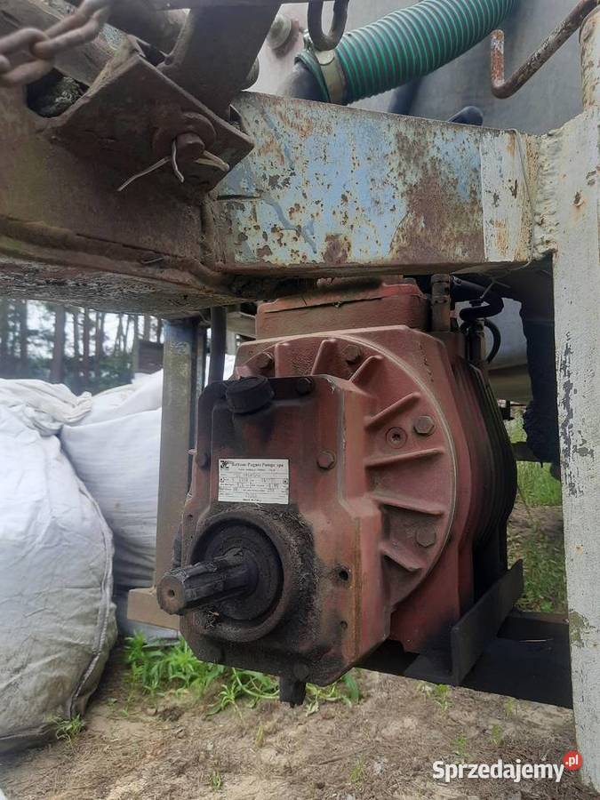 Beczkowóz trabant wciągnięty Myszyniec