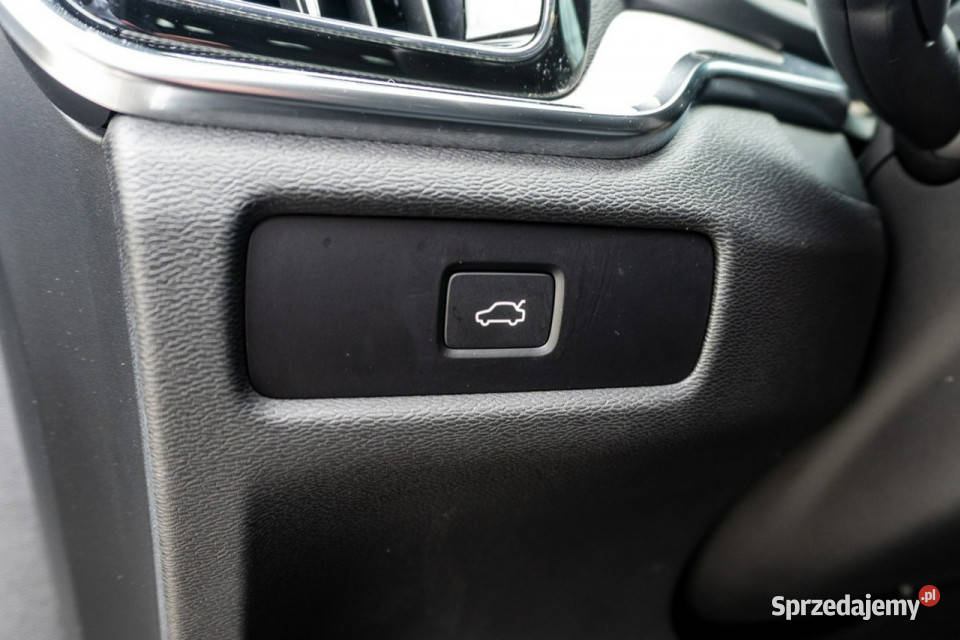 Volvo V60 Volvo V60 B4 D Plus Dark 197 FV23 II Łódź