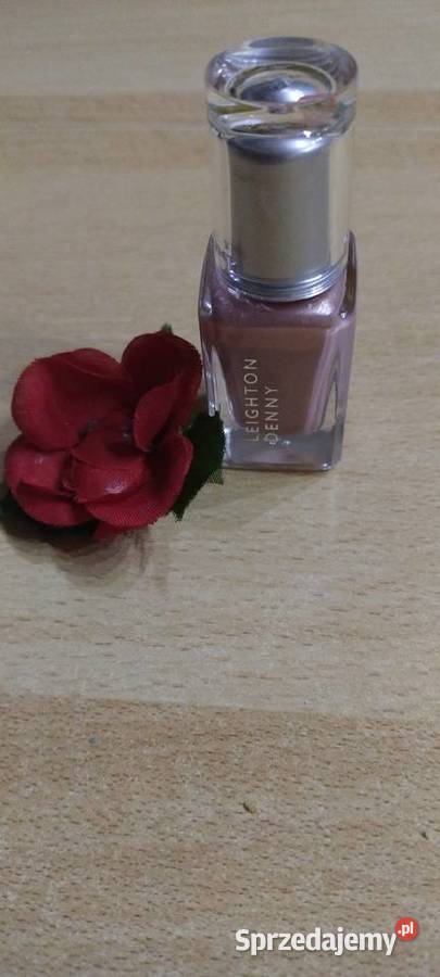 Lakier do paznokci w kolorze beżowo różowy Lublin sprzedam