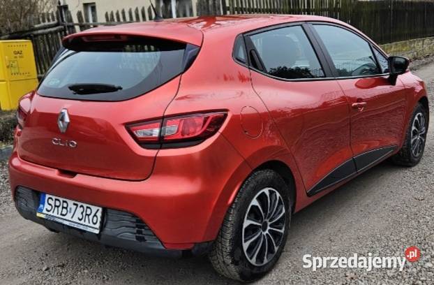 Reno Clio 2015r krajowy 12Lpg lwłaściciel wielofunkcyjna kierownica Zator