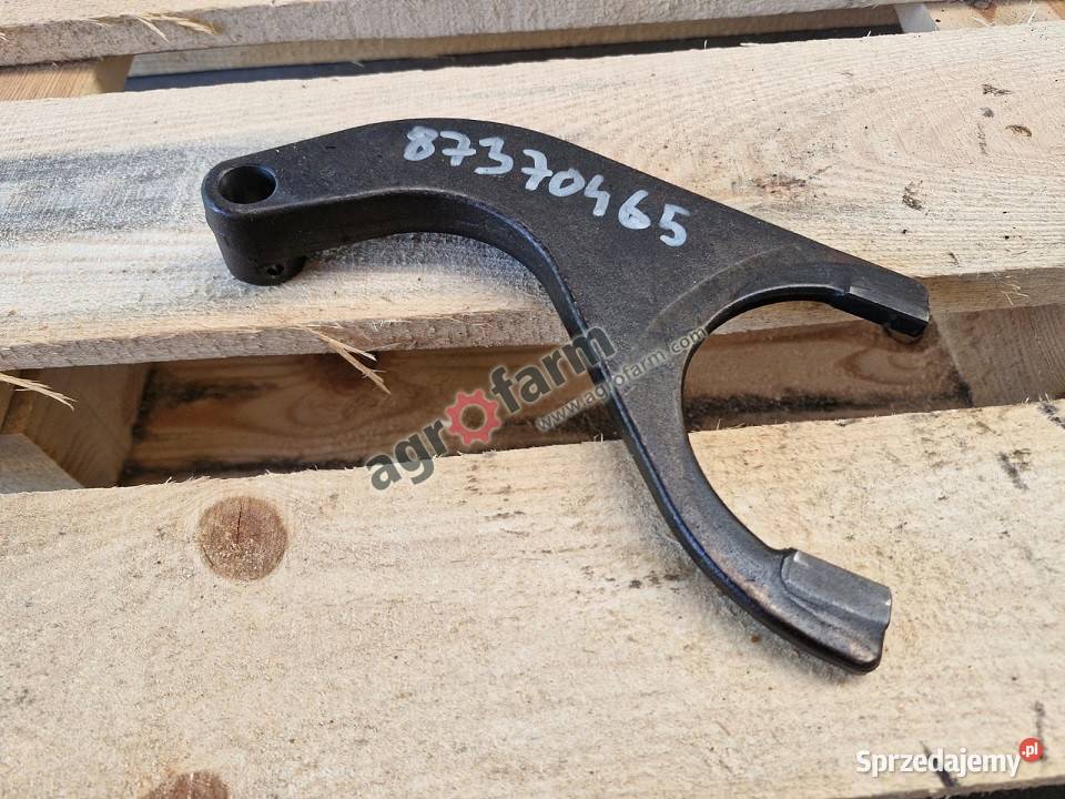 Widełka skrzyni biegów Holland T350 T455 Części i osprzęt rolniczy Byków sprzedam