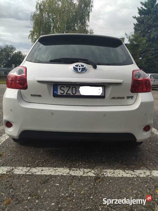 Toyota Auris 18 hybrid Żory