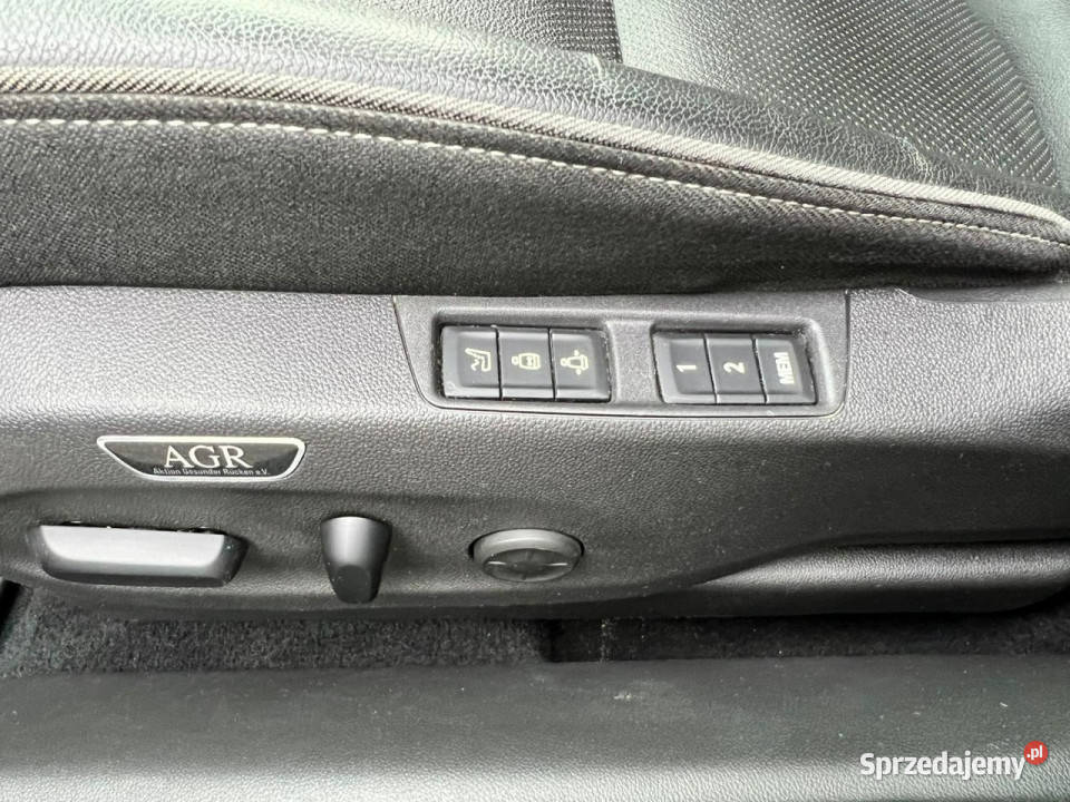 Opel Insignia VAT 23 20 TDCI 210 4x4 Full podgrzewane fotele