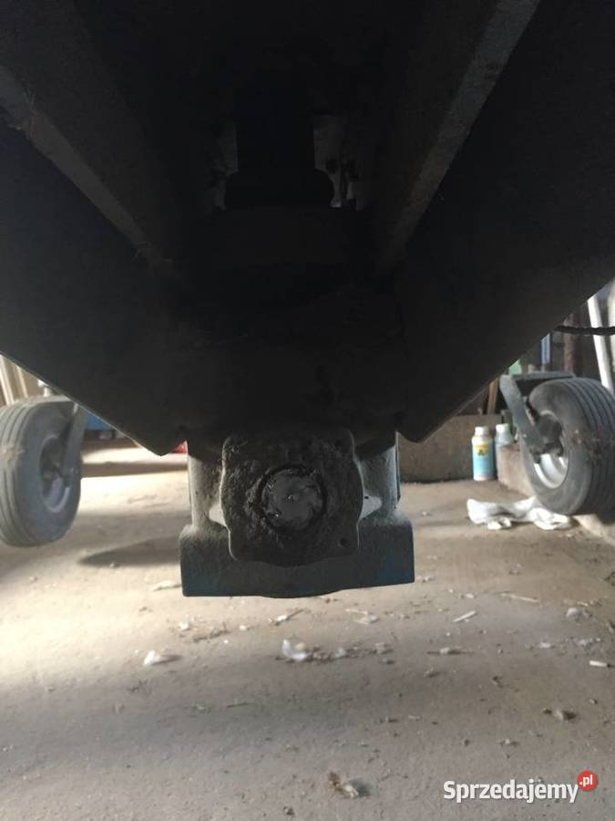 Ścielarka słomy do truskawek firmy Kidd Radzikowo Scalone sprzedam