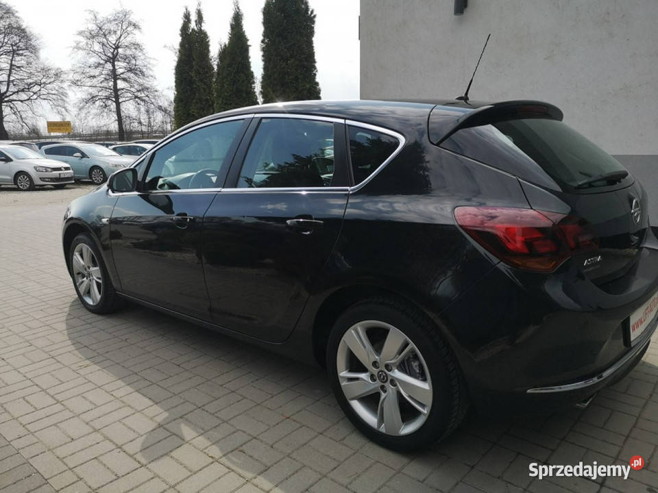 Opel Astra 14 T140 Klimatr Temp Alu17 LIFT Parkt kurtyny powietrzne Strzegom