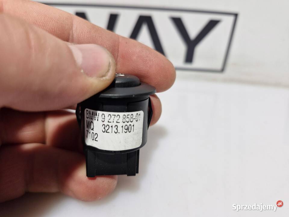 BMW E60 E61 E70 E71 E90 E91 E92 E93 PRZYCISK osobowe Wyposażenie wnętrza